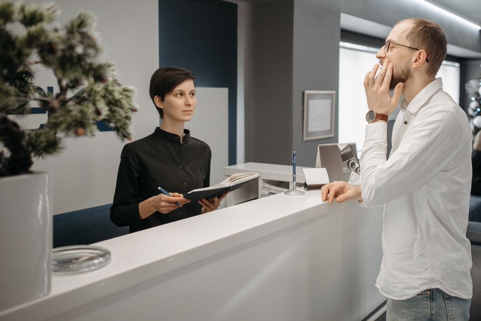 Nha khoa, phòng khám nhận đặt lịch qua chat: nhắc lịch trước 24 giờ và 1 giờ để giảm lỡ hẹn